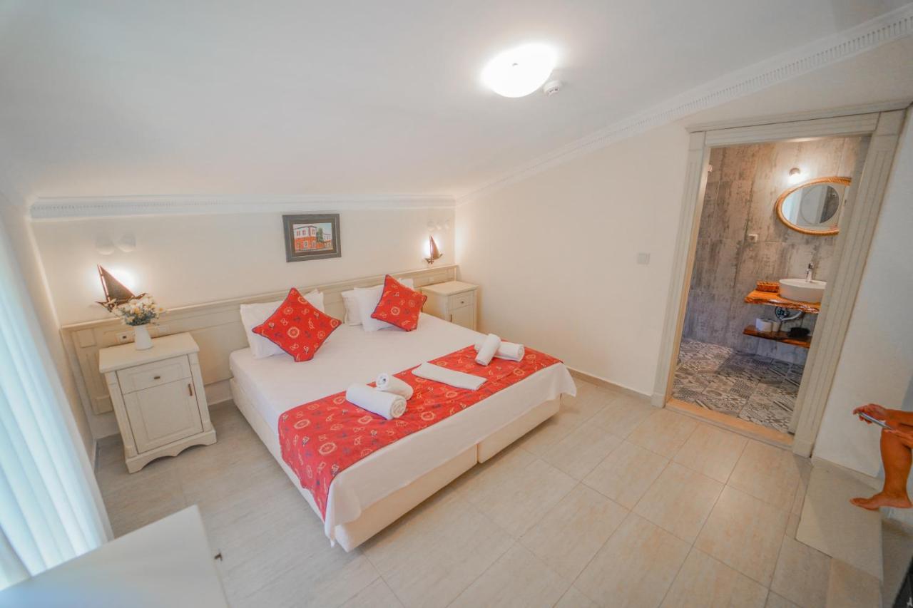 Alacati Marina Palace Екстер'єр фото