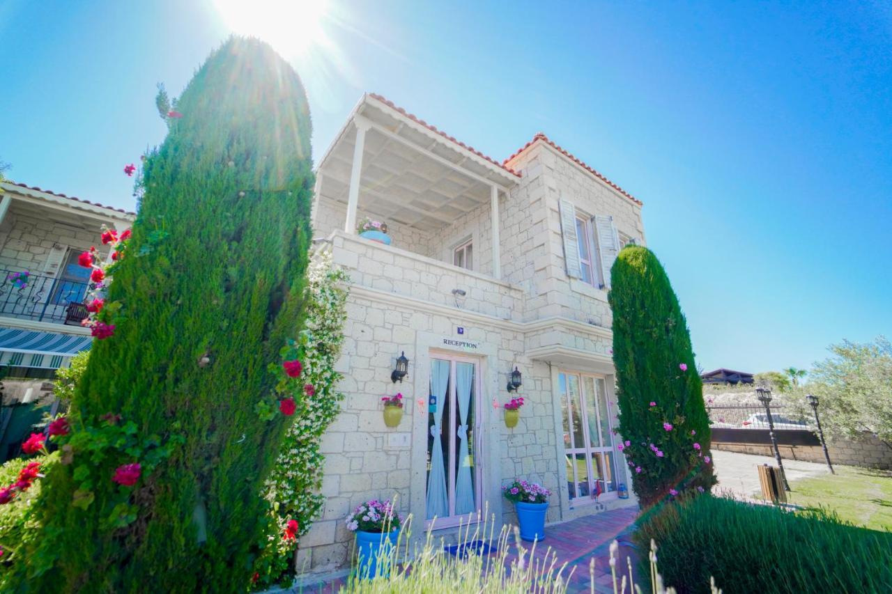 Alacati Marina Palace Екстер'єр фото