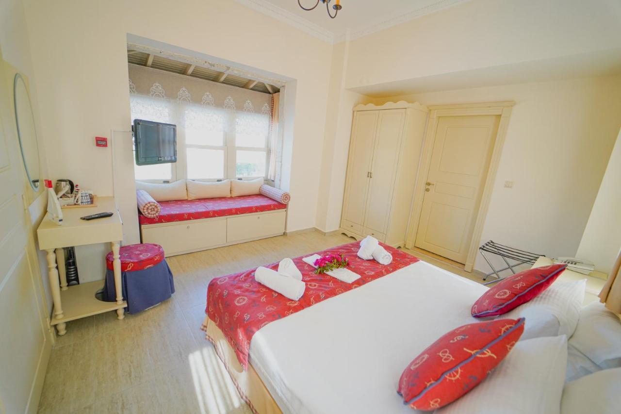 Alacati Marina Palace Екстер'єр фото