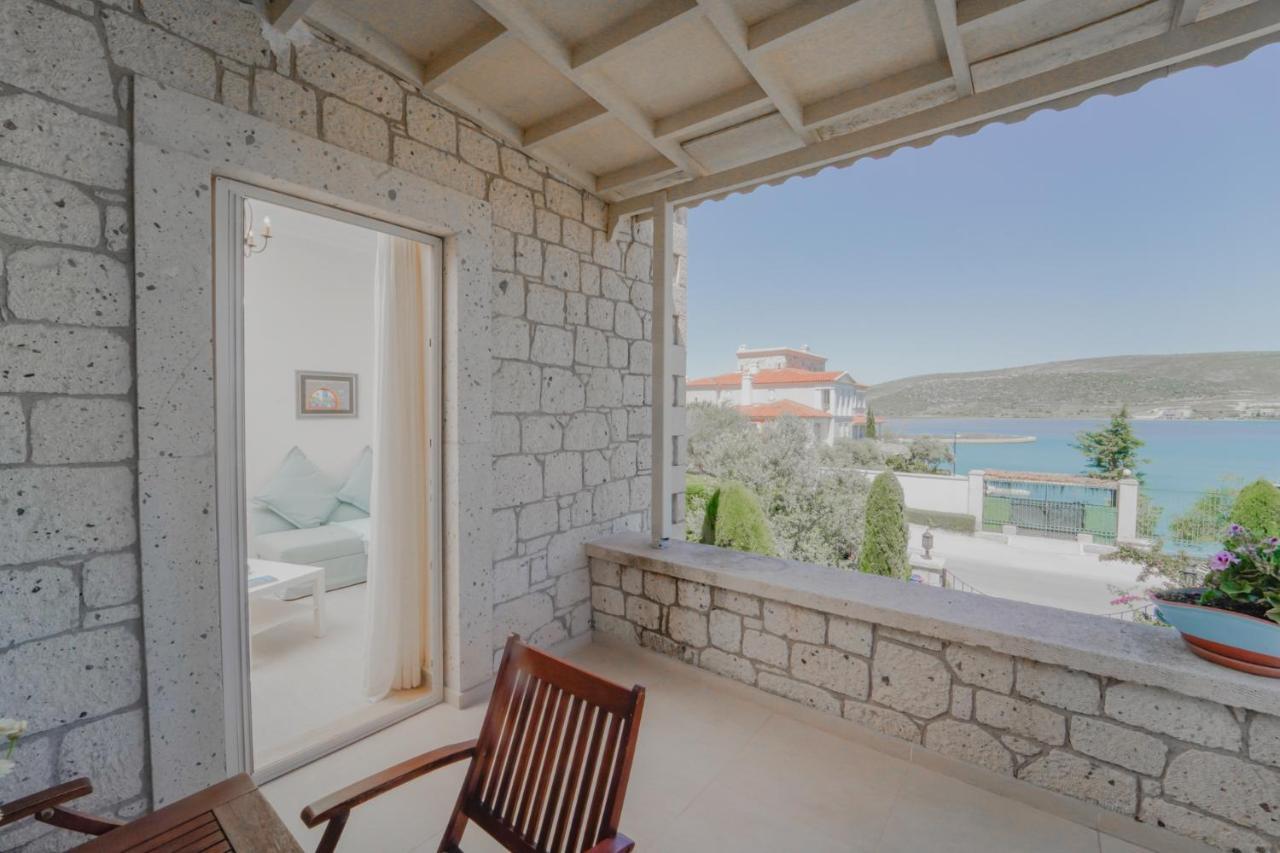 Alacati Marina Palace Екстер'єр фото