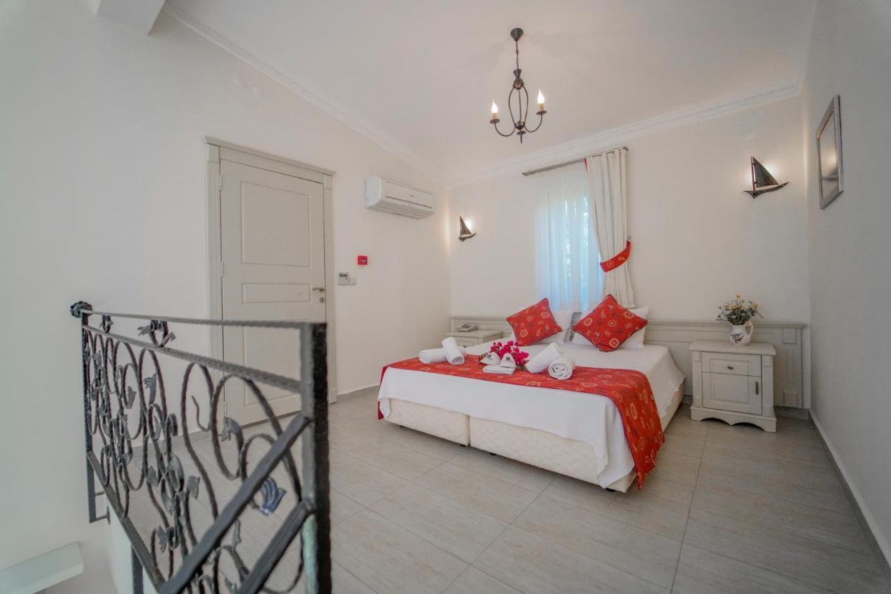 Alacati Marina Palace Екстер'єр фото